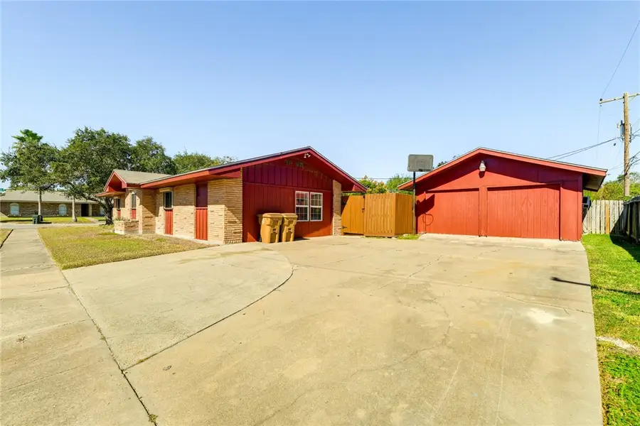 1322 W Cherrystone Drive, Corpus Christi, TX 78412 - Image #2