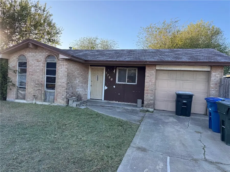 1733 Kern Drive, Corpus Christi, TX 78412 - Image #2