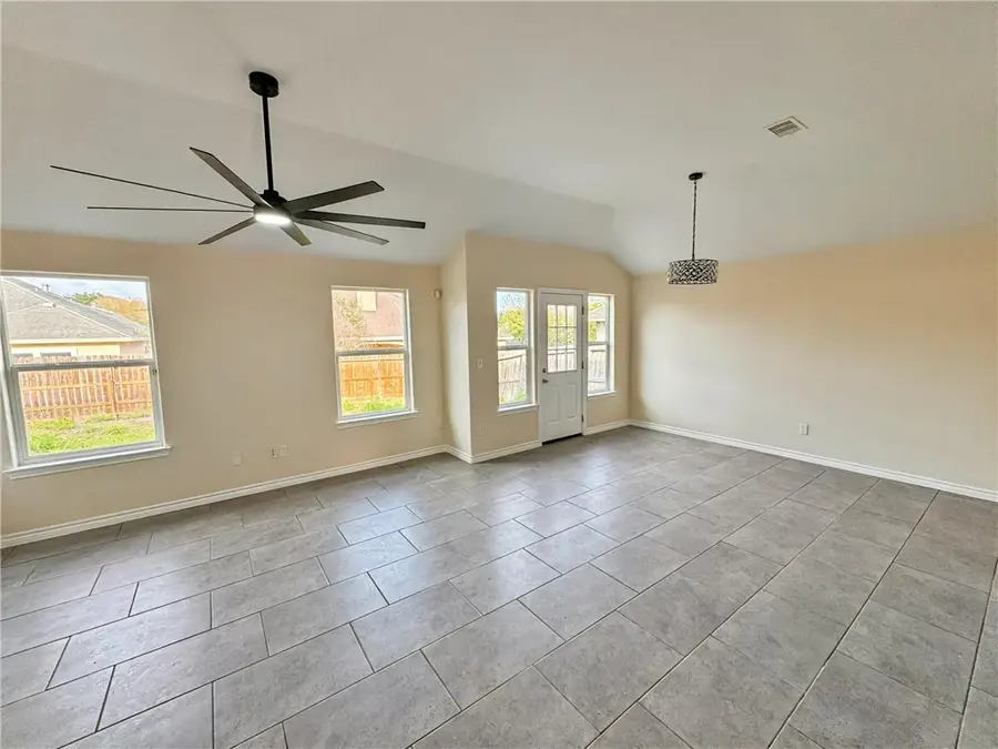 15418 Big Cyprus, Corpus Christi, TX 78410 - Image #3