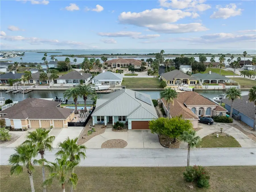 925 Pompano Drive, Aransas Pass, TX 78336 - Image #2