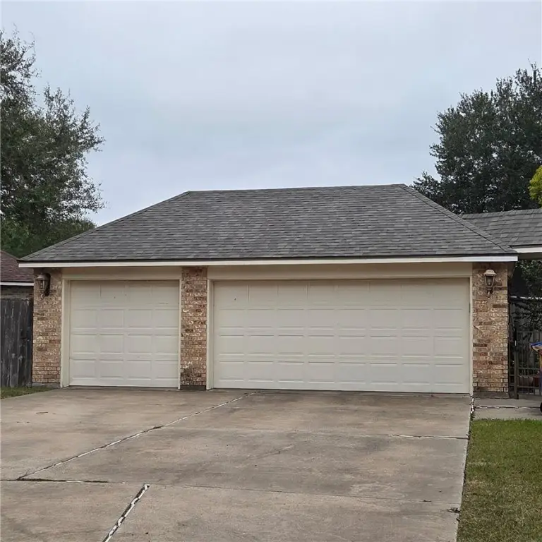 7533 Lourdes Street, Corpus Christi, TX 78414 - Image #2
