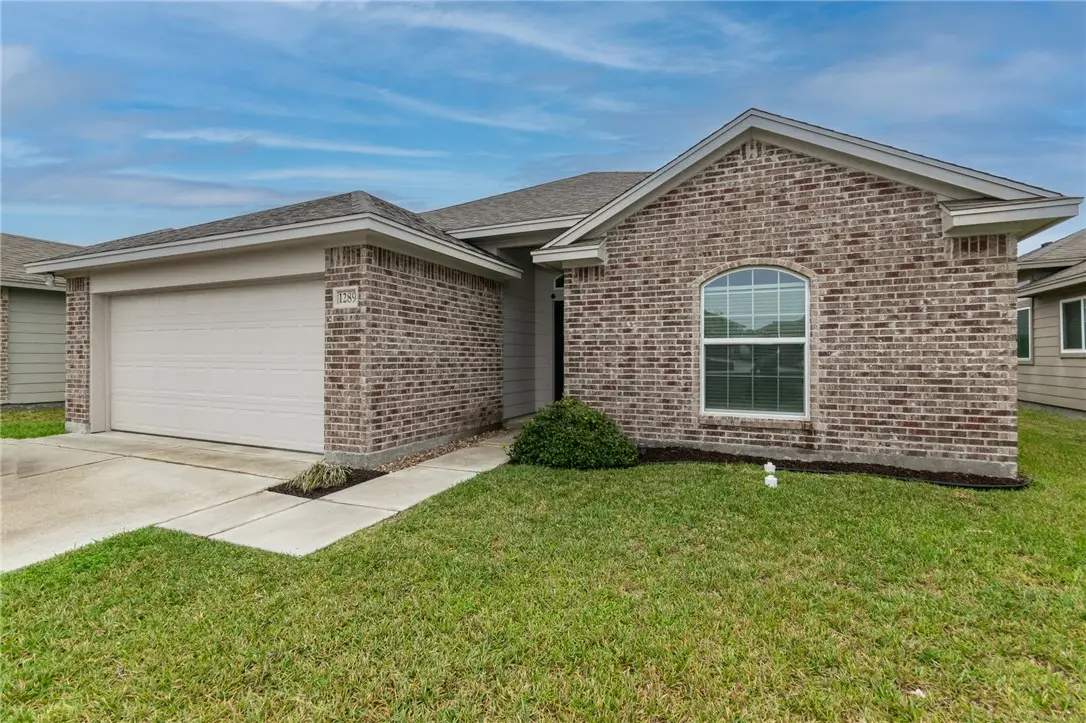 1289 Thames Chase Drive, Corpus Christi, TX 78415 - Image #1