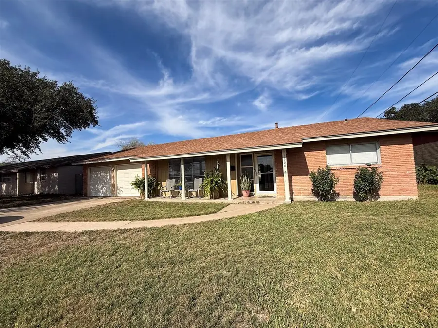 1506 Santa Cecilia Drive, Kingsville, TX 78363 - Image #2