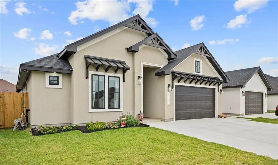 7721 Roman Drive, Corpus Christi, TX 78414 - Image #2