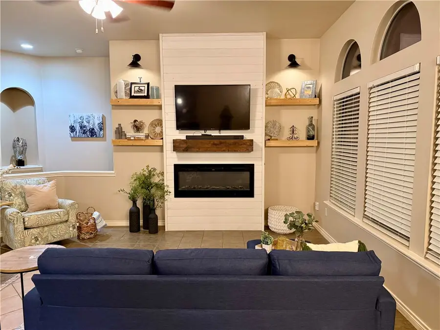 6630 Riding Wind Drive, Corpus Christi, TX 78414 - Image #3