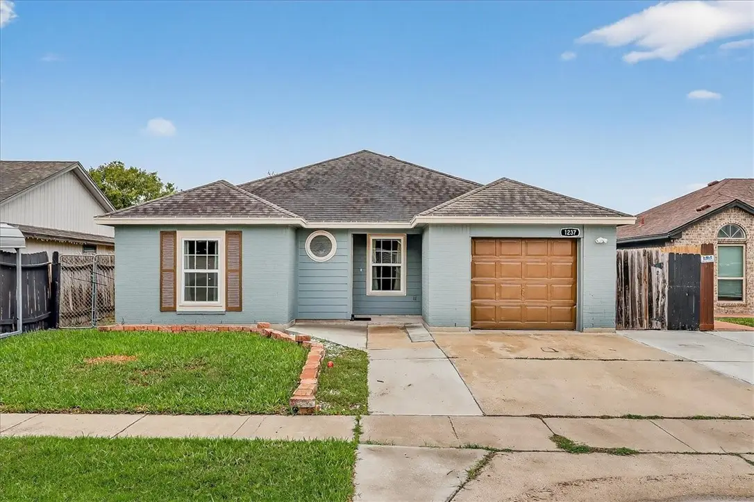 1237 Calle San Lucas, Corpus Christi, TX 78417 - Image #1