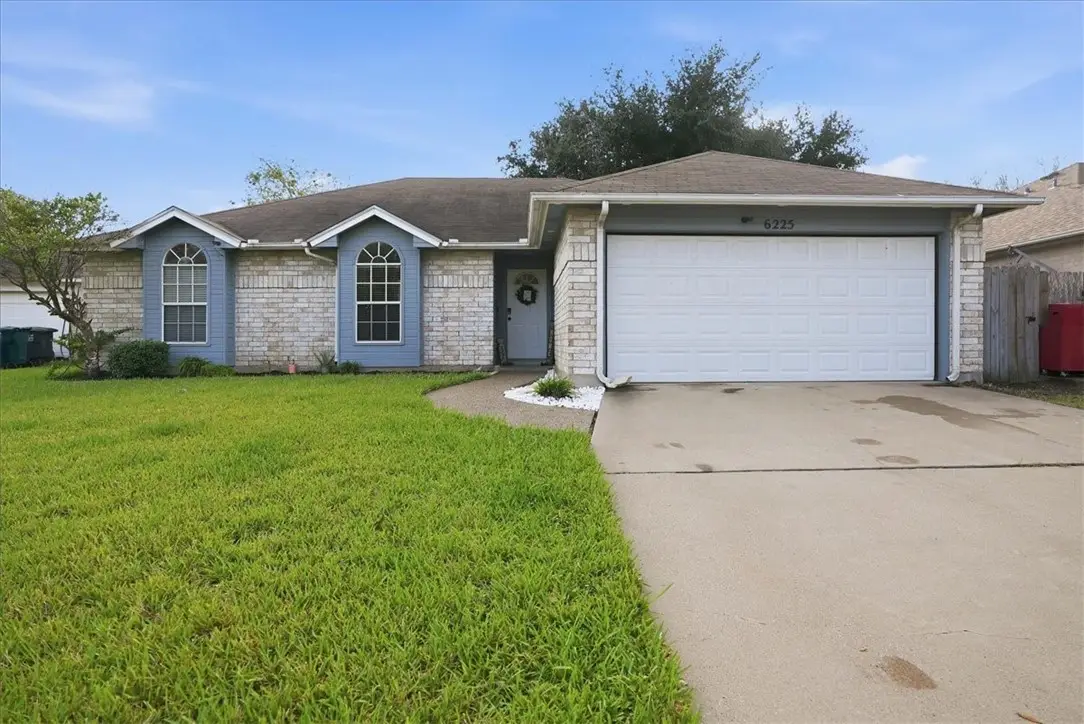 6225 Duke Drive, Corpus Christi, TX 78414 - Image #1