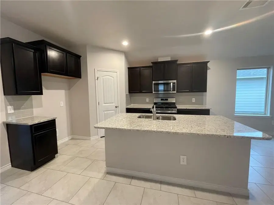 7614 Lasso Drive, Corpus Christi, TX 78414 - Image #2