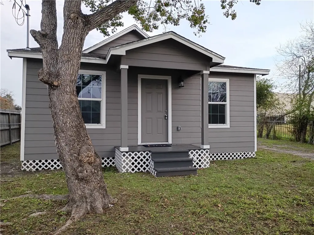 1652 16th Street, Corpus Christi, TX 78404 - Image #1