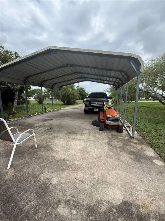 11626 Mallard Drive, Corpus Christi, TX 78410 - Image #2