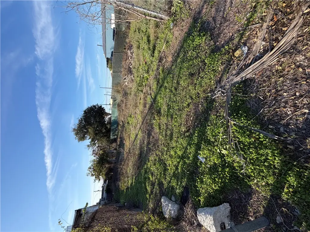 319 Waco Street, Corpus Christi, TX 78401 - Image #1