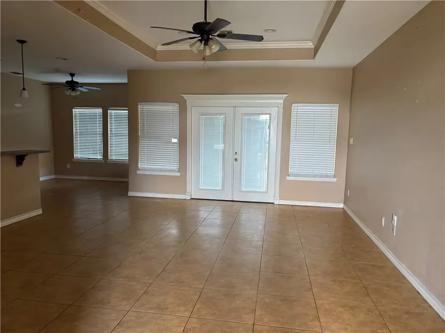 1605 Sea Oak Drive, Corpus Christi, TX 78418 - Image #2