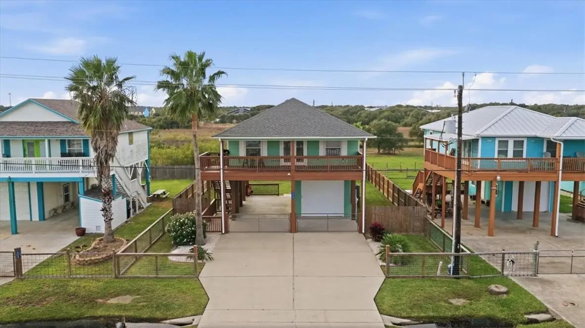 1619 S Church Street, Rockport, TX 78382 - Image #1