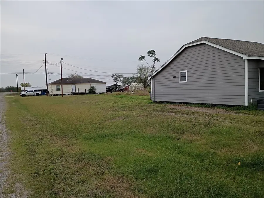 113 W 2nd Street, Bishop, TX 78343 - Image #3