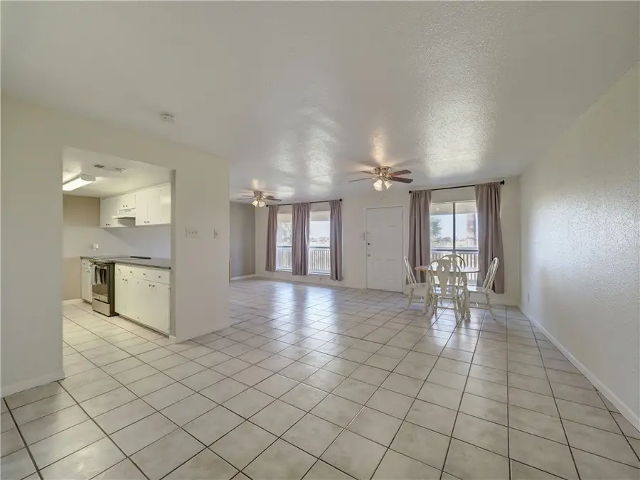 14801 Compass Street #a-9, Corpus Christi, TX 78418 - Image #3