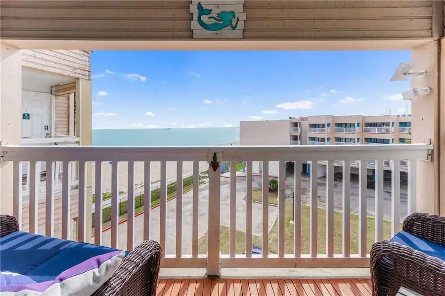 3938 Surfside Boulevard #2306, Corpus Christi, TX 78402 - Image #3