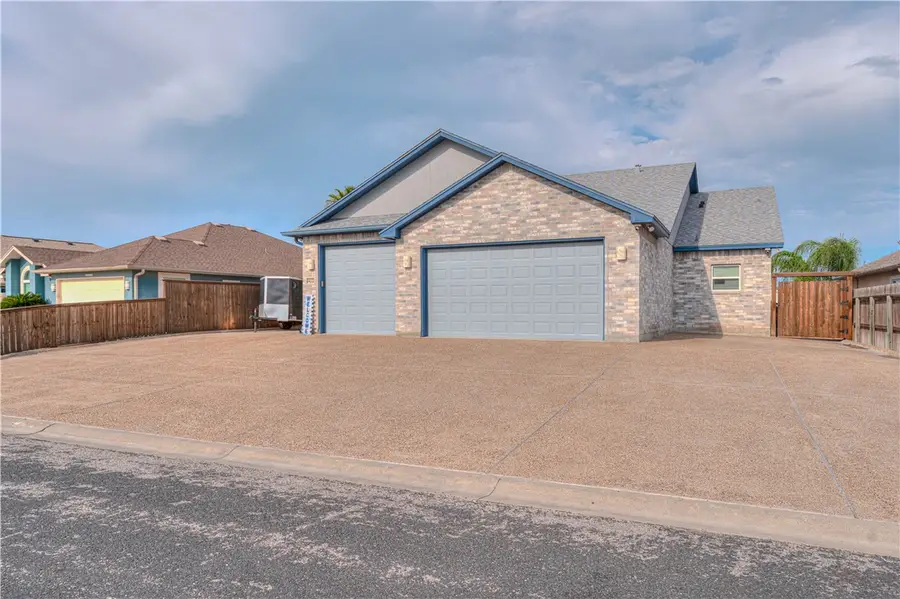 14222 Punta Bonaire Drive, Corpus Christi, TX 78418 - Image #3