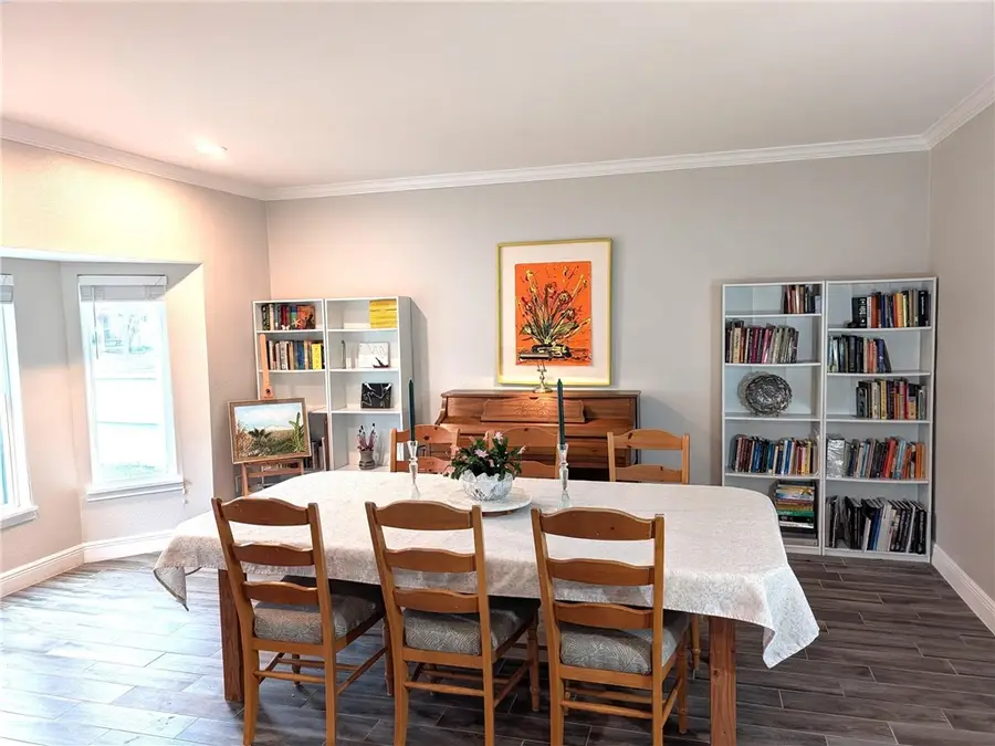 565 Poenisch Drive, Corpus Christi, TX 78412 - Image #3