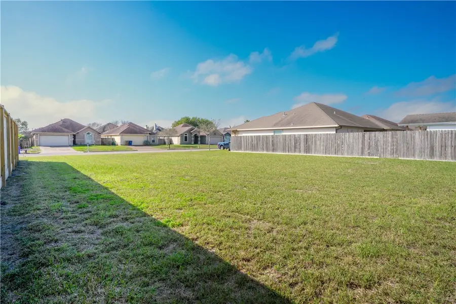 6226 Queen Bess Drive, Corpus Christi, TX 78414 - Image #3