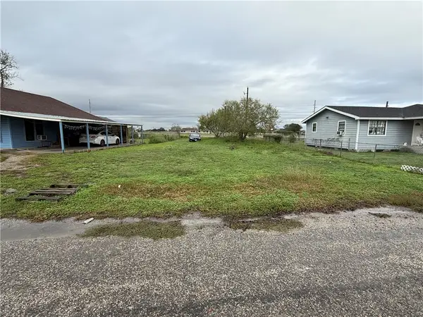 821 Benavides Street, Robstown, TX 78380