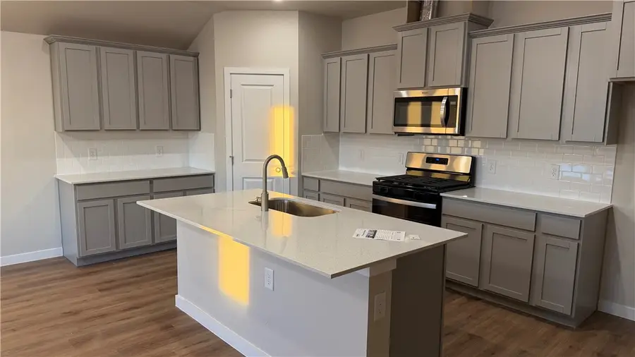 3542 Sepehr Lake Drive, Robstown, TX 78380 - Image #2