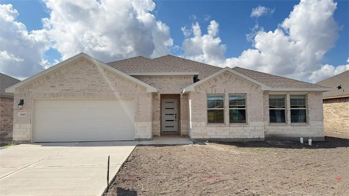 3545 Sepehr Lake Drive, Robstown, TX 78380 - Image #1