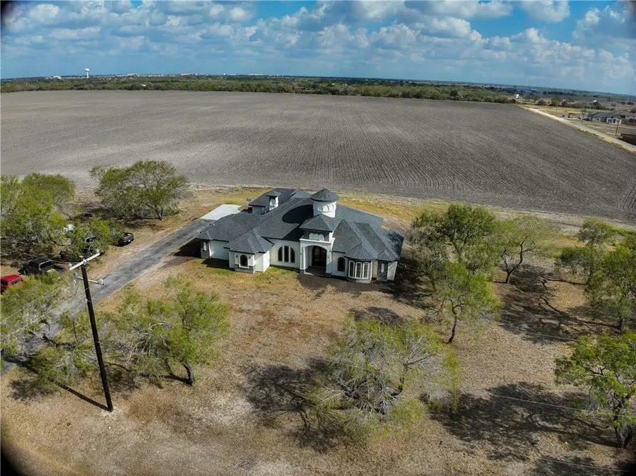 4294 Franklin Adams Street, Kingsville, TX 78363 - Image #2