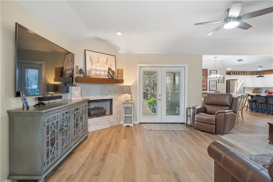 311 Blue Water Drive, Portland, TX 78374 - Image #2