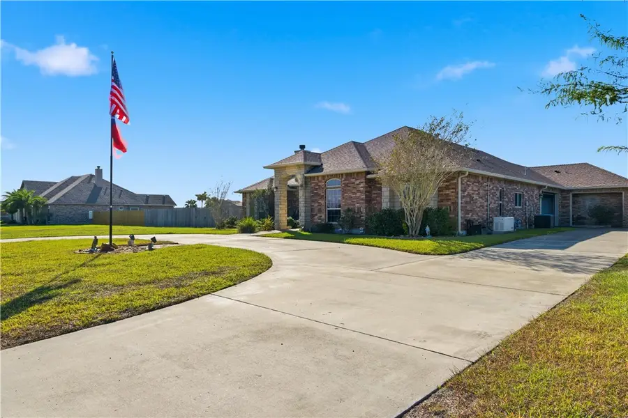 5425 Kitty Hawk Drive, Corpus Christi, TX 78414 - Image #2