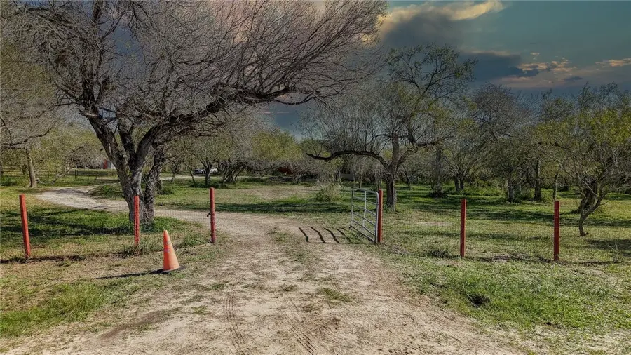 5730 Mockingbird, Mathis, TX 78368 - Image #3