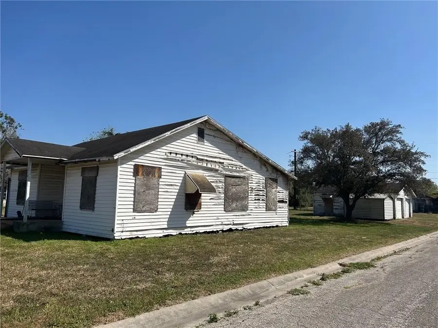 629 W Fordyce Avenue, Kingsville, TX 78363 - Image #2