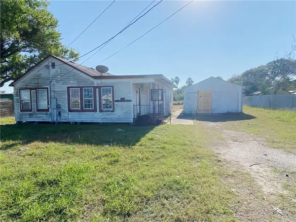 521 Glenoak Drive, Corpus Christi, TX 78418