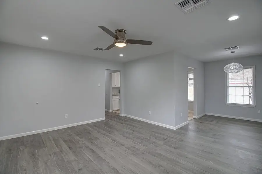 4025 Markins Drive, Corpus Christi, TX 78411 - Image #2