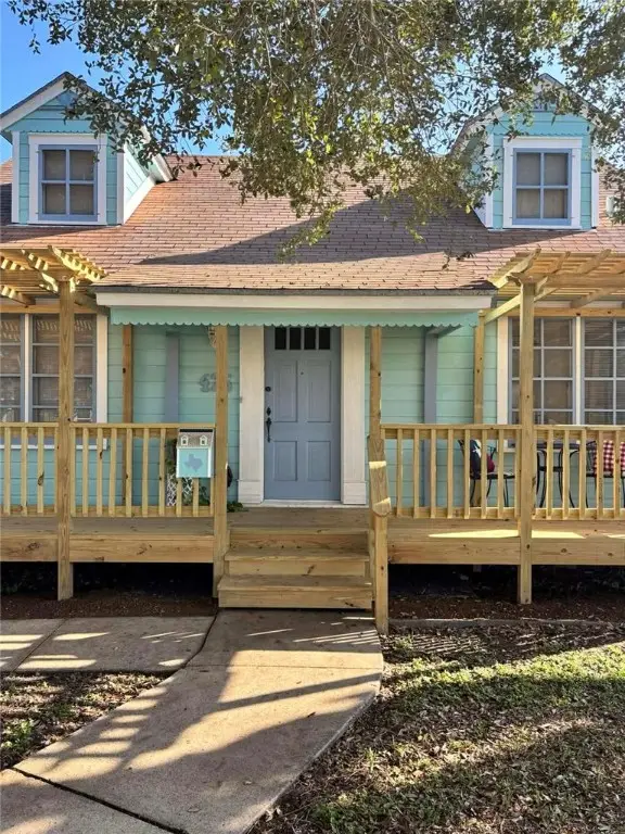 425 Palmero Street, Corpus Christi, TX 78404 - Image #2