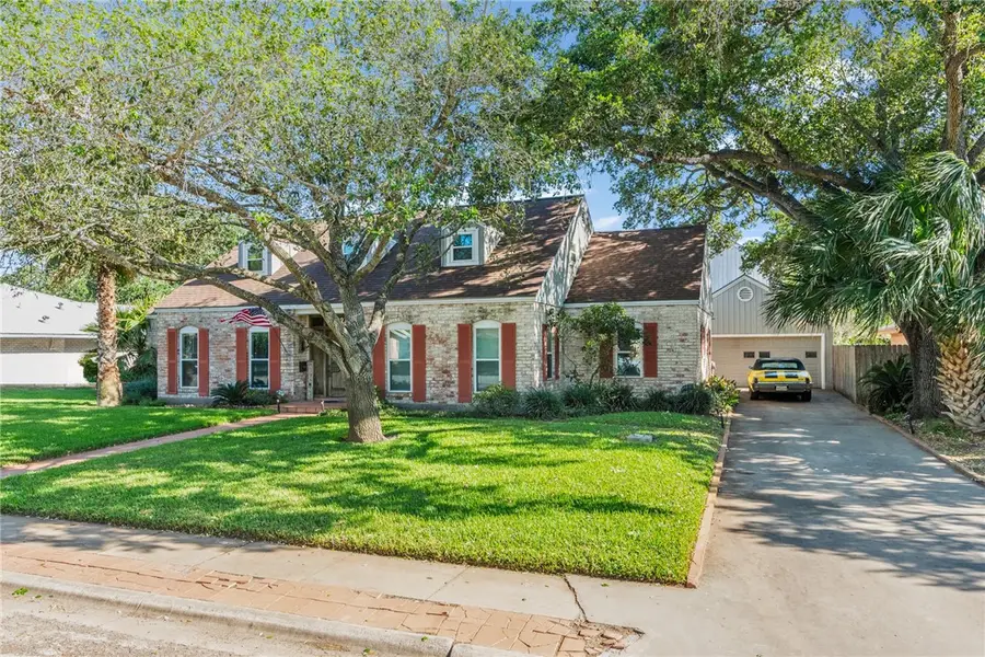 1221 W Henrietta Avenue, Kingsville, TX 78363 - Image #2