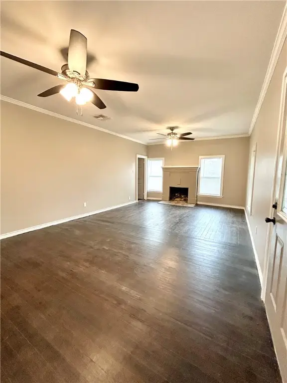 1101 E Crockett Street, Beeville, TX 78102 - Image #2