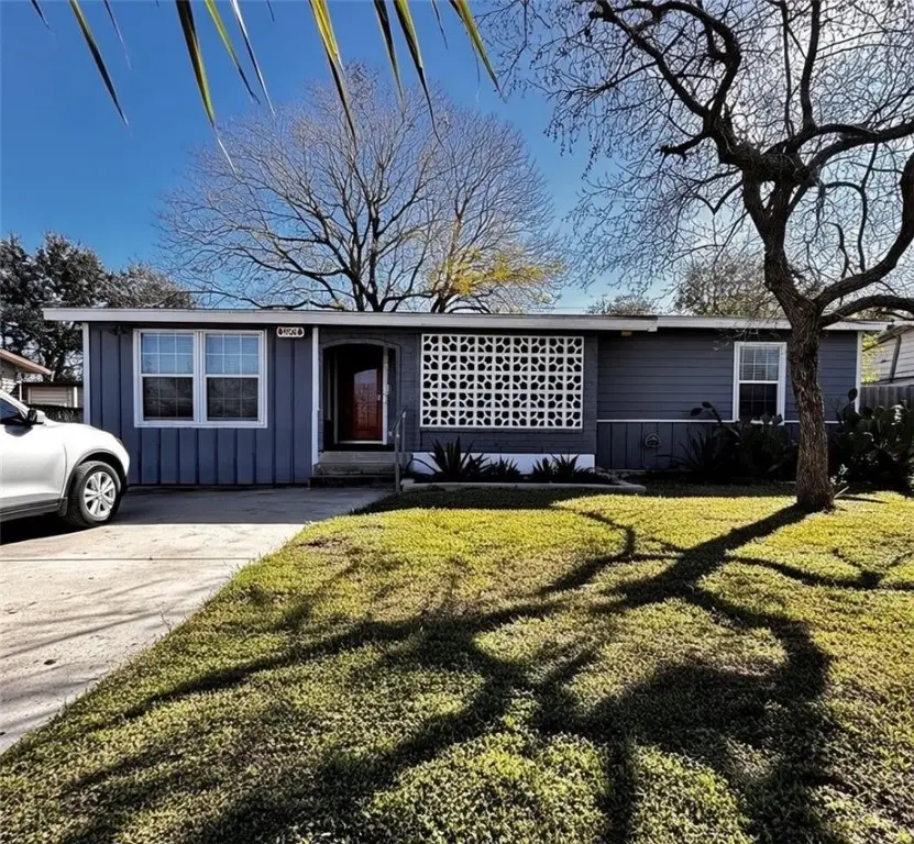 906 Rickey Drive, Corpus Christi, TX 78412 - Image #1