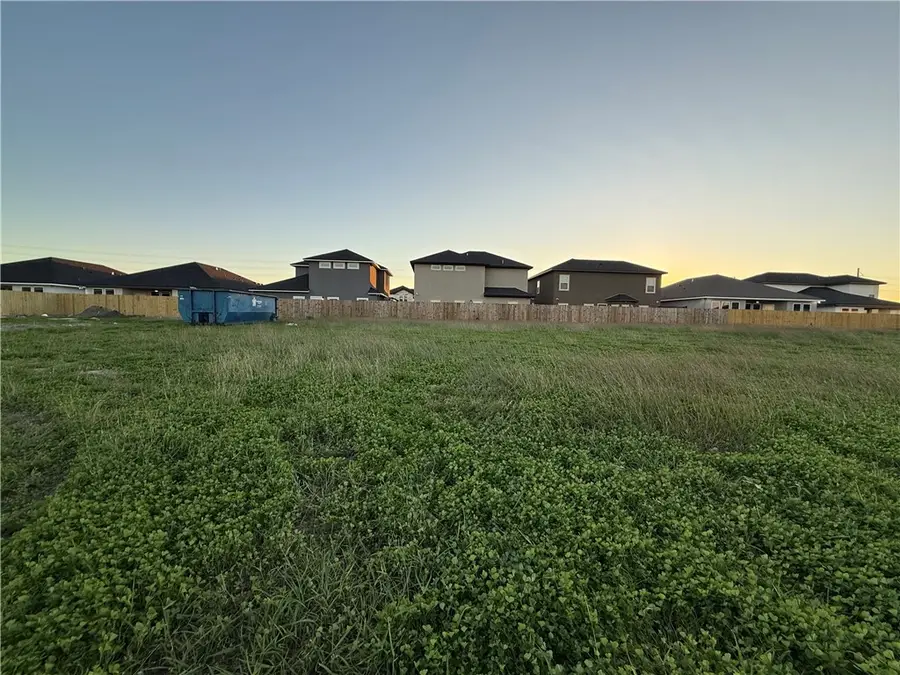 1807 Clapper Rail Drive, Portland, TX 78374 - Image #2