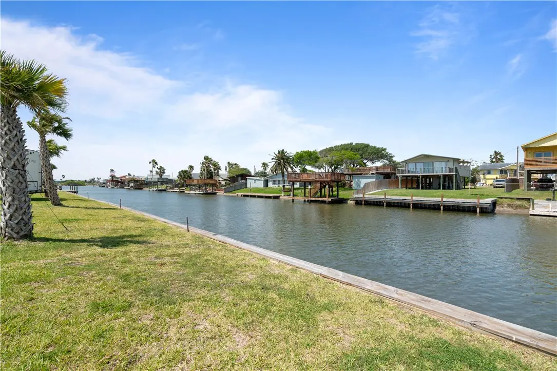 101 Caribbean Drive #5, Corpus Christi, TX 78418 - Image #1
