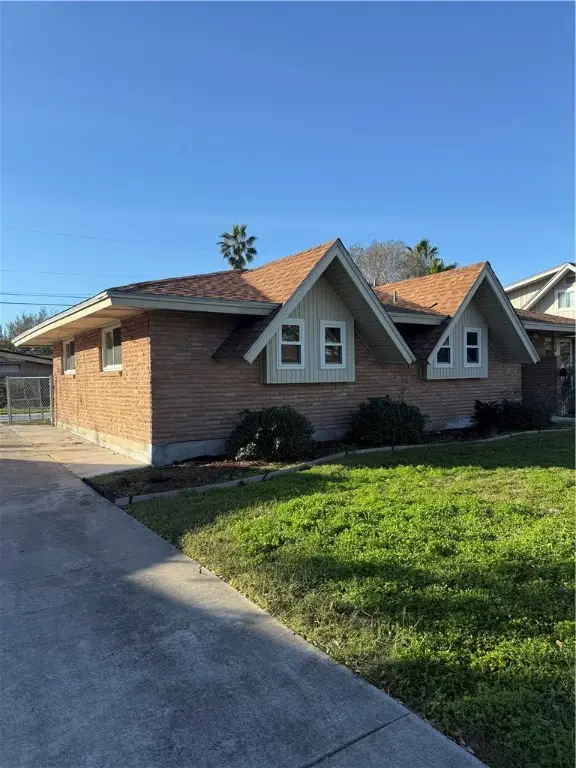 118 Carmel Drive, Portland, TX 78374 - Image #2