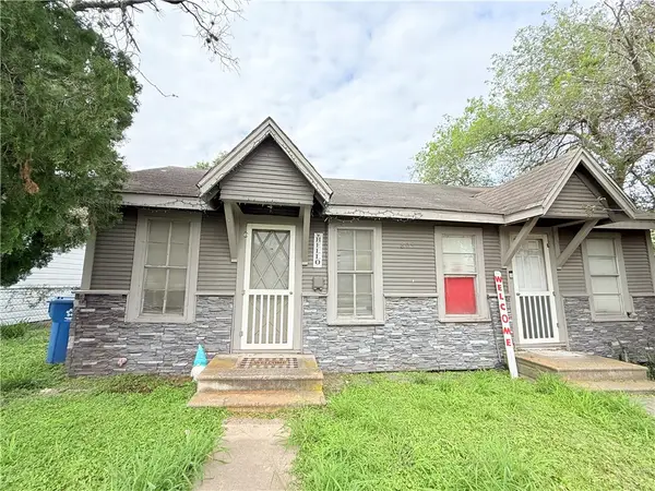 809 Cook #A&B, Odem, TX 78370