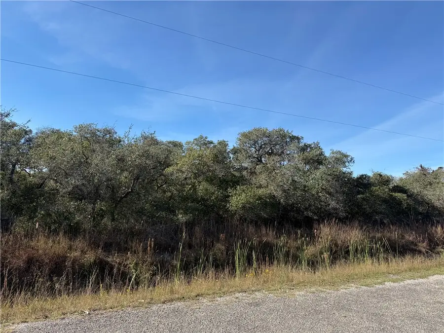 2323 Patton Street, Rockport, TX 78382 - Image #2