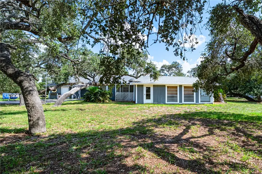164 Fourth Street, Rockport, TX 78382 - #2