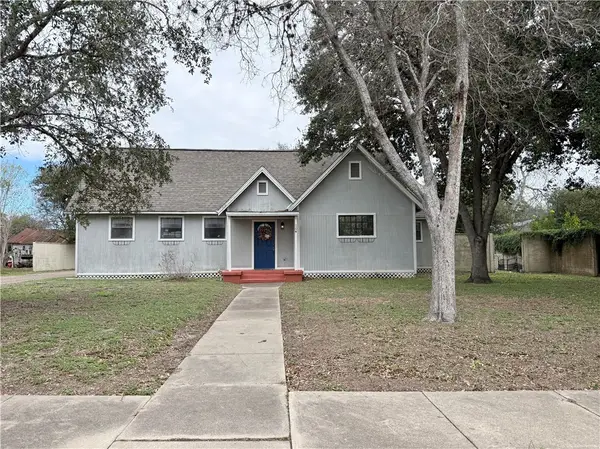 104 N Berry, Beeville, TX 78102