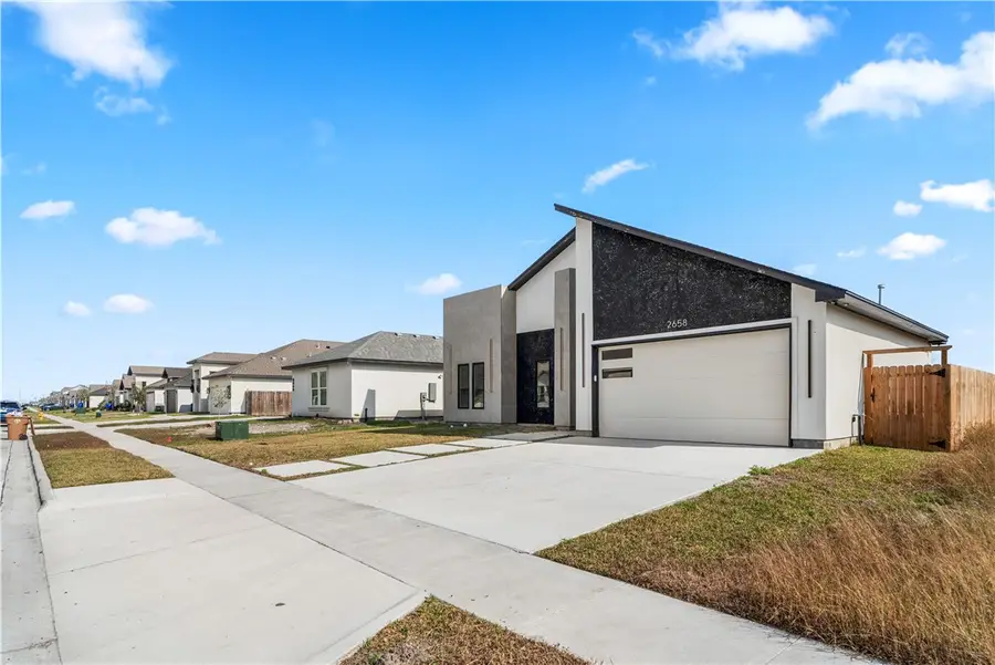 2658 Lannister, Corpus Christi, TX 78415 - Image #2