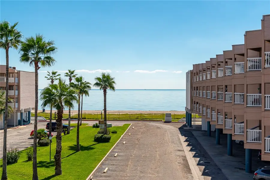 3938 Surfside Boulevard #2237, Corpus Christi, TX 78402 - Image #3