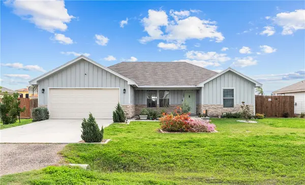 103 Atkinson Drive, Orange Grove, TX 78372