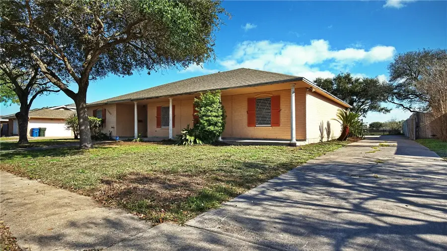 1205 Clarion Drive, Corpus Christi, TX 78412 - Image #2