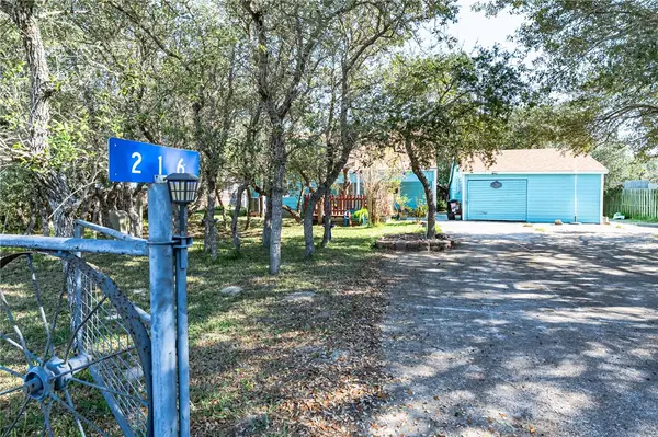 216 Steart Street, Rockport, TX 78382