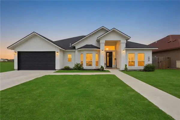 105 Sapphire Street, Portland, TX 78374